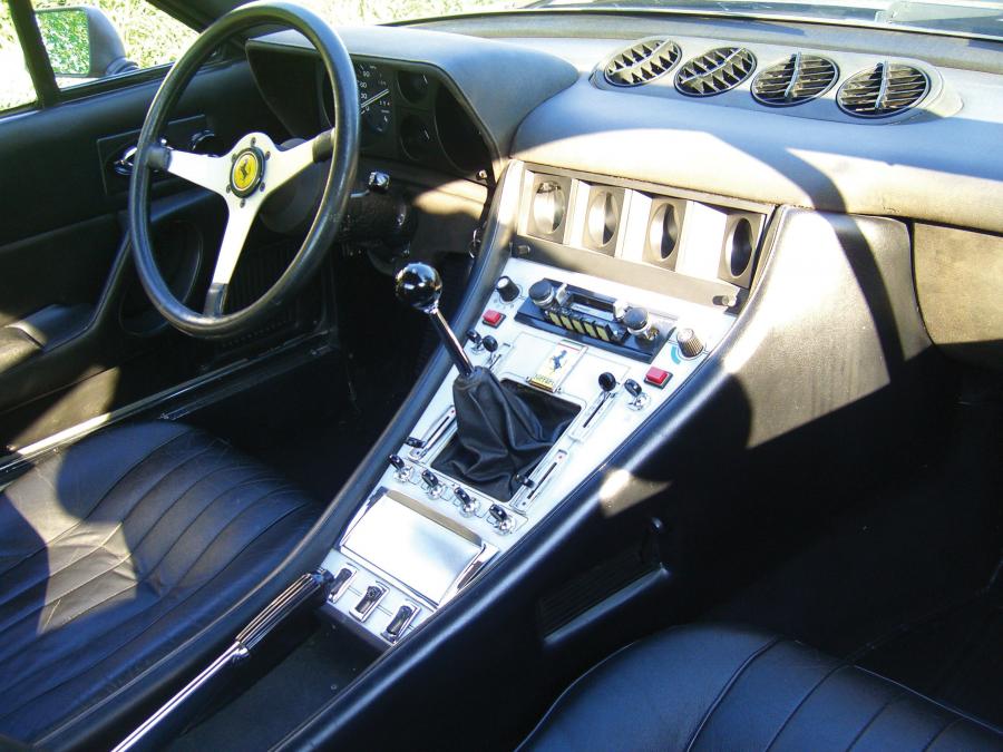  Ferrari 365 GTC/4 1972 года  (фото 53 из 55)